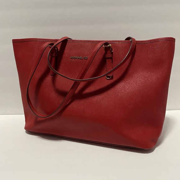 Michael Kors Handbags - Michael Kors oversized tote Bag in red